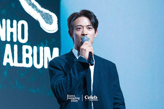 Minho answers reporters’ questions during a press conference on Monday at the Fairmont Ambassador Seoul in Yeouido, western Seoul. [DANIELA GONZALEZ PEREZ]