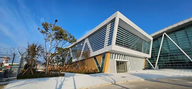 [군산=뉴시스] 군산항 국제여객터미널. (사진=군산해양수산청 제공) 2024.11.05. photo@newsis.com *재판매 및 DB 금지