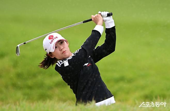 상금왕 역전 기회가 있는 KLPGA 투어 최종전을 포기하고 후원사가 주최하는 LPGA 투어  롯데 챔피언십에 출전하는  황유민.  스포츠동아DB