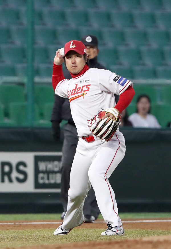 2일 한국야구위원회(KBO)가 발표한 3~4월 월간 최우수선수(MVP) 후보에 오른 SSG 랜더스 타자 최정. 사진┃SSG 랜더스