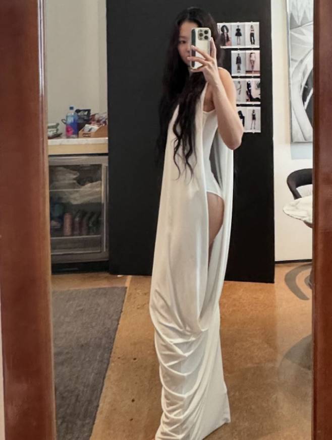 제니 (출처: 인스타그램)