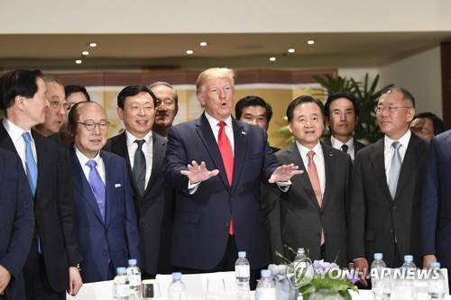 2019년 6월 방한 당시 한국 경제인들과 간담회를 한 트럼프 전 미국 대통령 [AP 연합뉴스]