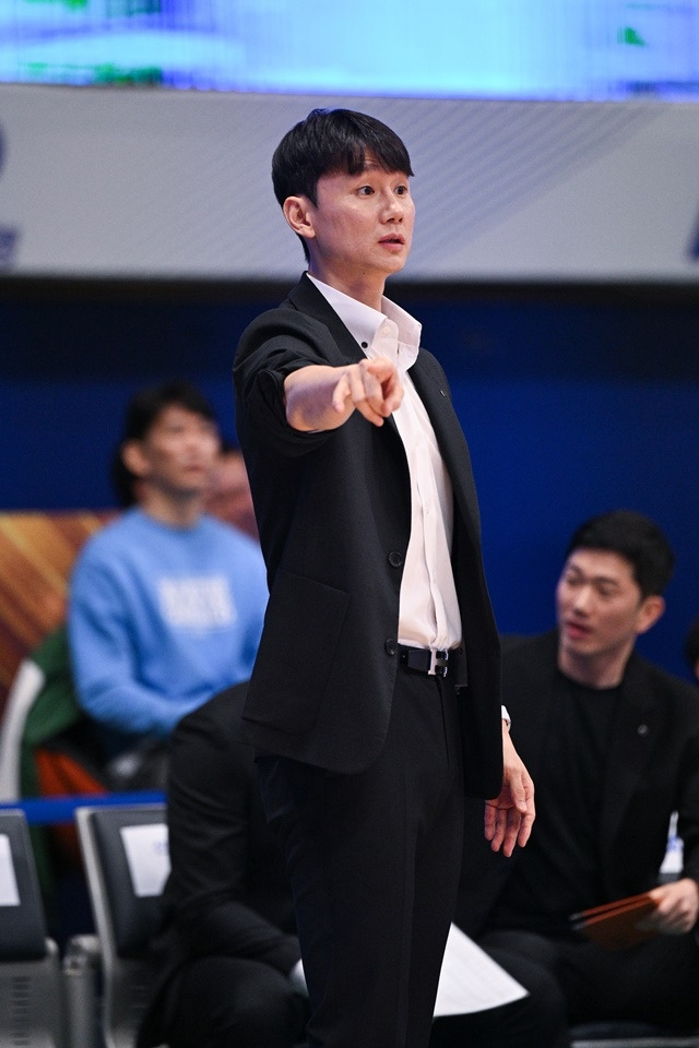 이시준 신한은행 감독대행. 사진=WKBL 제공