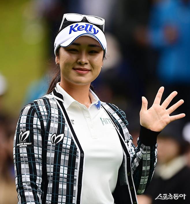 KLPGA 2024시즌 최종전 SK텔레콤·SK쉴더스 챔피언십 2024에서 3관왕에 도전하는 윤이나. 스포츠동아DB