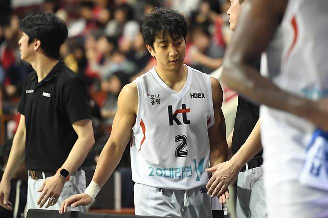 아쉬운 표정의 허훈 [KBL 제공. 재판매 및 DB금지]