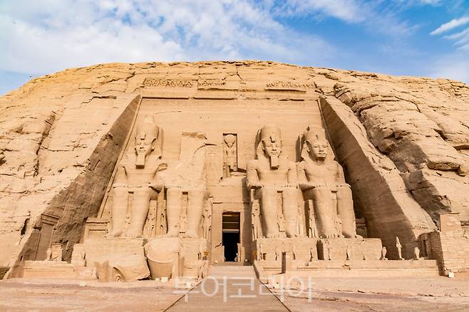 &nbsp;아부심벨-람세스2세 대신전/사진-노랑풍선