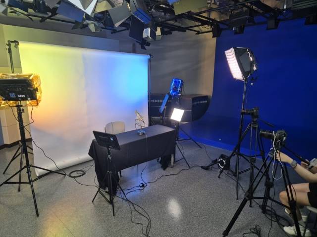 ‘팅글의 정석’ 촬영 현장. 숙튜디오 노연주씨 제공