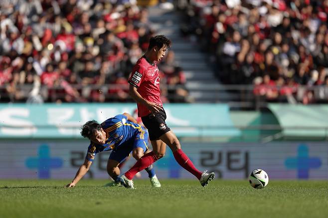 서울월드컵경기장/ K리그1/ 파이널A/ FC서울 vs 울산HDFC/ 서울 김주성/ 사진 정재훈