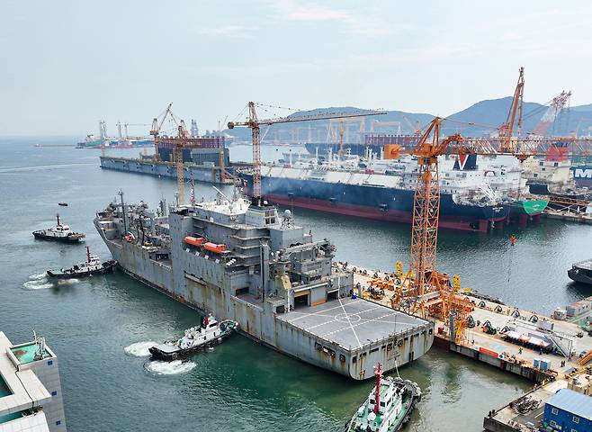 The U.S. Navy vessel Wally Schirra undergoes maintenance in Hanwha Ocean’s Geoje shipyard in South Gyeongsang. The vessel is scheduled to be delivered back to the U.S. Navy in January. [HANWHA OCEAN]