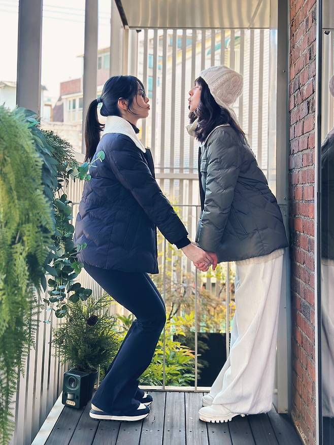 올리비아로렌 서정희, 서동주 겨울 모녀룩 화보. [올리비아 로렌 제공]
