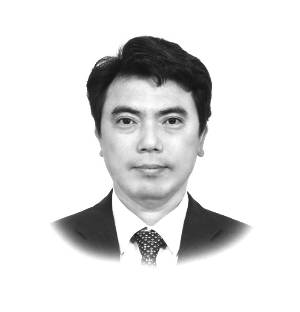 한국개발연구원(KDI) 경제정보센터 소장 송인호