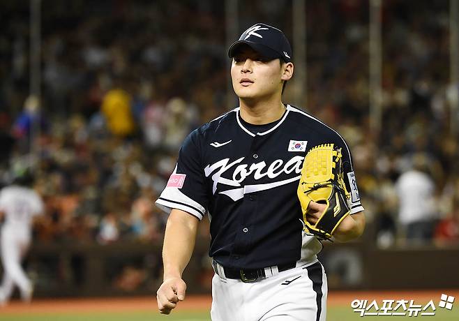 한국 야구 대표팀 투수 조병현(SSG 랜더스)이 13일 대만 타이베이의 타이베이돔에서 열린 2024 WBSC 프리미어12 조별리그 B조 1차전에서 대만을 상대로 1이닝 무실점으로 호투했다. 사진 박지영 기자