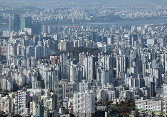 '남산에서 바라본 아파트 단지. 2024.11.5 연합뉴스