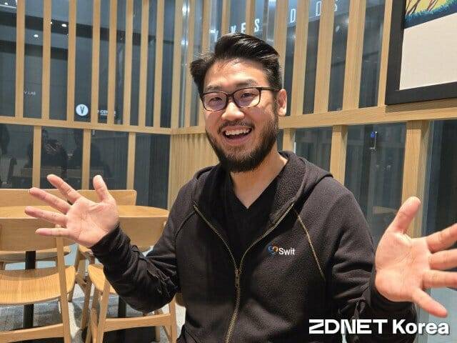 이주환 스윗테크놀로지스 대표가 최근 방한해 지디넷코리아와 인터뷰를 했다. 그는 이번 인터뷰에서 자사가 지난 9월 내놓은 '마이 스냅'이 세계 첫 시스템 역할을 하는 에이전트라고 강조했다.