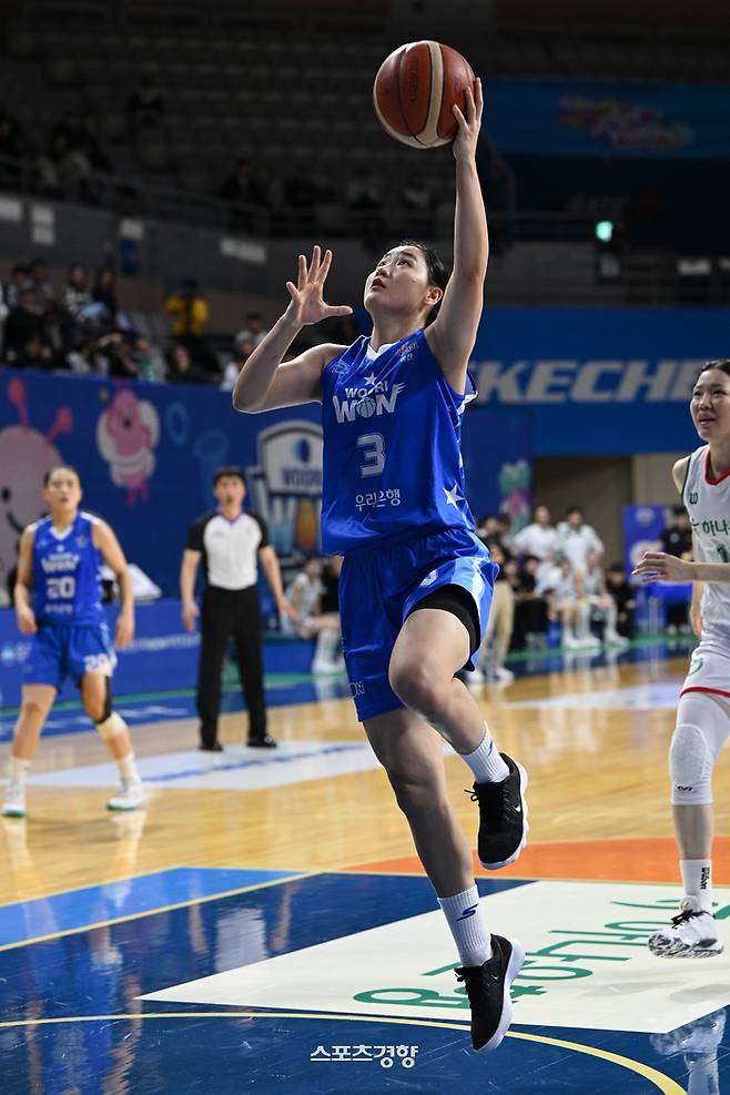 아산 우리은행 한엄지. WKBL 제공