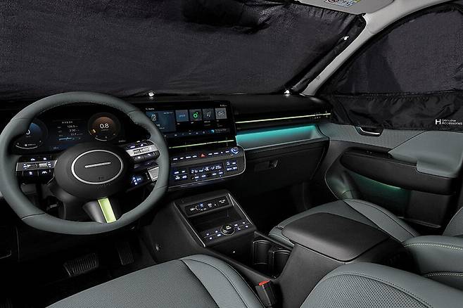 현행 현대자동차 코나 실내