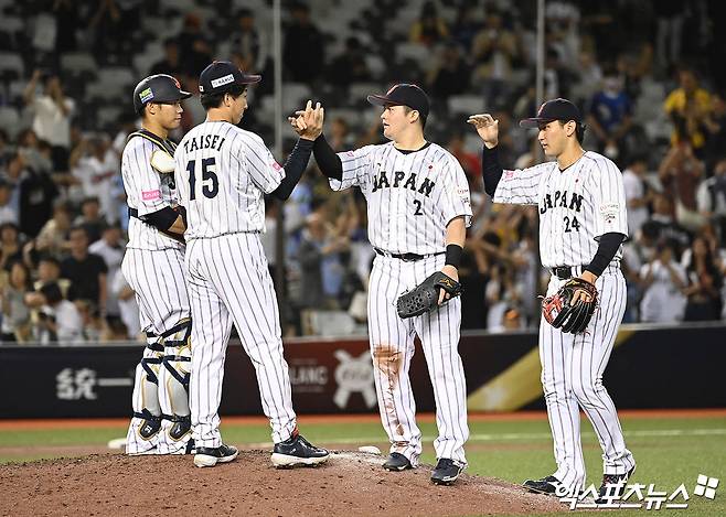 일본 야구 국가대표팀이 2024 세계야구소프트볼연맹(WBSC) 프리미어12 조별리그 B조를 5전 전승으로 통과, 슈퍼 라운드에 진출했다. 지난 2019년 제2회 대회에 이어 2연패에 도전하게 됐다. 사진 엑스포츠뉴스 DB