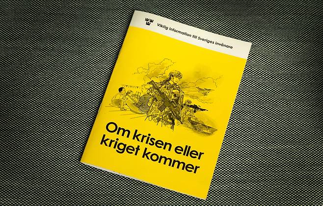 스웨덴이 18일(현지시간) ‘위기·전쟁 시 행동 요령’ 책자를 자국민에게 발송하기 시작했다. [EPA]