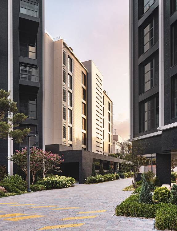 서울 강남구 논현동 ‘브라이튼N40’ 단지 내부 모습. [브라이튼N40 공식 홈페이지 갈무리]