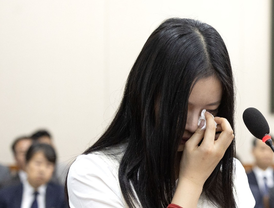 국감에 출석한 뉴진스 하니(연합뉴스)