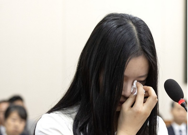 국감에 출석한 뉴진스 하니. 국회사진기자단