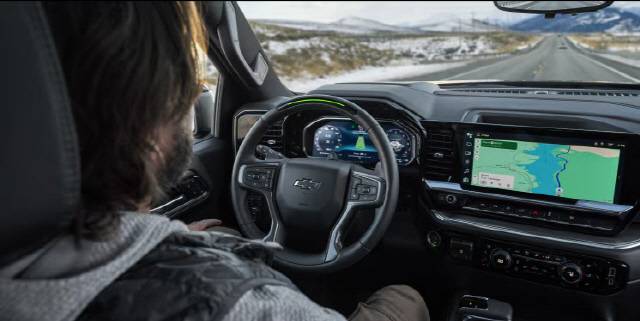 GM 쉐보레 차량에서 슈퍼크루즈를 이용하는 모습. 쉐보레 미국 홈페이지