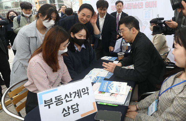 청년안심주택 입주자 설문 조사에서 민간임대 입주자의 만족도가 공공임대 대비 떨어지는 것으로 나타났다. 사진은 기사내용과 무관. /사진=뉴스1