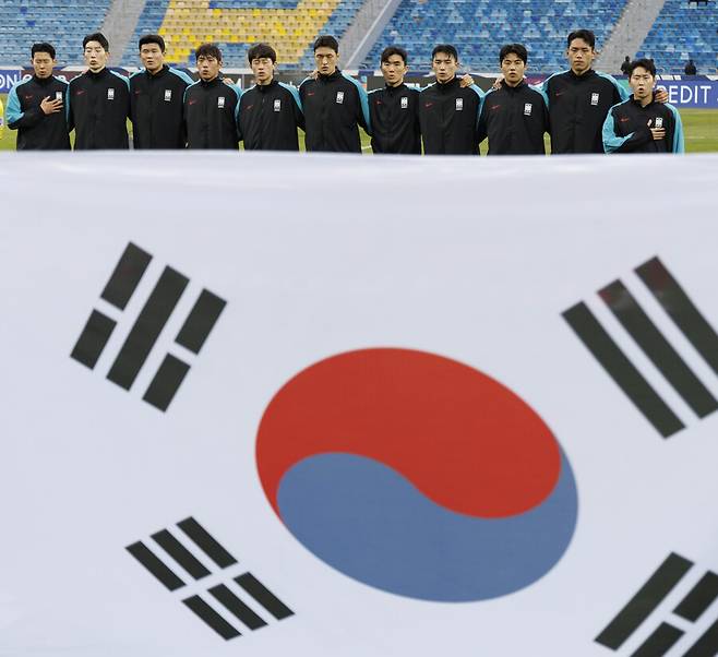 ▲ 홍명보 감독이 이끄는 축구대표팀은 2026 북중미 월드컵 반환점을 4승2무, 승점 14점 1위로 돌았다. ⓒ연합뉴스