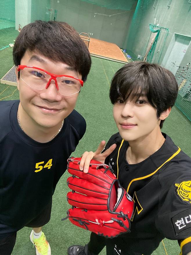 ▲ 양현종(왼쪽), NCT 위시. 출처| NCT 위시 인스타그램