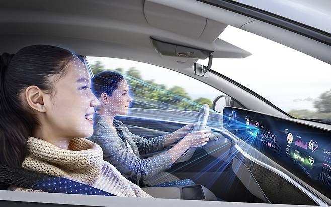 '콘티넨탈의 운전자 생체 인식을 하는 디스플레이가 CES 2025에서 혁신상을 받았다.'