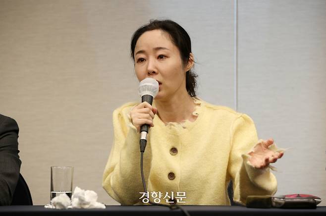 민희진 어도어 대표가 지난 5월 서울 중구 프레스센터에서 어도어 임시주주총회 관련 기자회견을 하고 있다. 권도현 기자