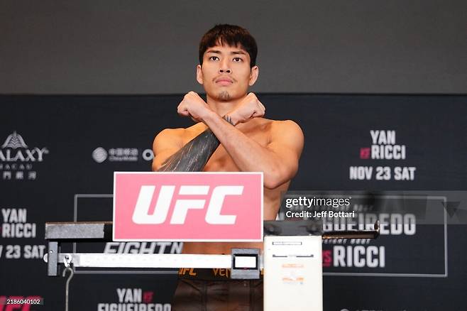 gettyimages-2186040102-2048x2048.jpg 이번주 UFC 진출을 걸고 싸우는 한국인 파이터들 페이스 오프 ㄷㄷ