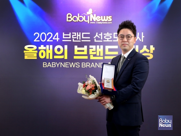 국내 최초 여성 질 건강 유산균을 표방하는 유한양행 엘레나가 2024년 베이비뉴스 브랜드 선호도조사 여성 유산균 부문 1위에 선정됐다.&nbsp;25일 시상식에 참석한 유한양행 엘레나 허민 팀장. 이효상 기자 ⓒ베이비뉴스