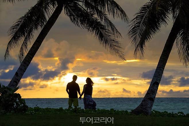 마리아나에서의 일몰 by Junji Takasago