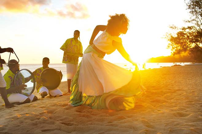 모리셔스 전통 춤 세가 댄스. 사진제공|팜투어