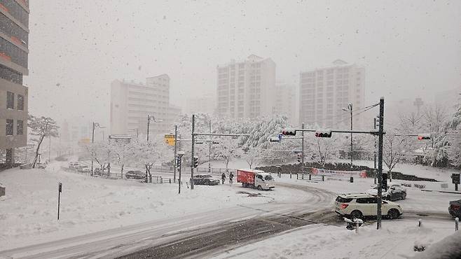 20241127_142445.jpg 안양 인덕원에서 튼실한 뼈해장국