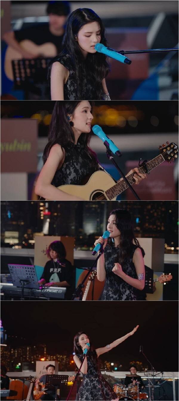 사진=규빈 '유튜브 뮤직 나이트' 공연 실황 화면 캡쳐