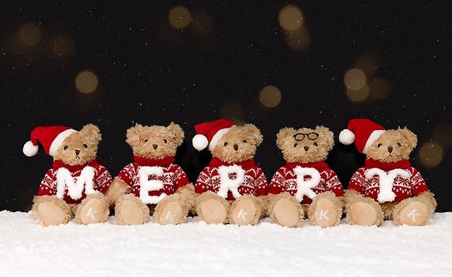 한정 크리스마스 곰인형 ‘메리 베어’ / 사진=켄싱턴호텔앤리조트