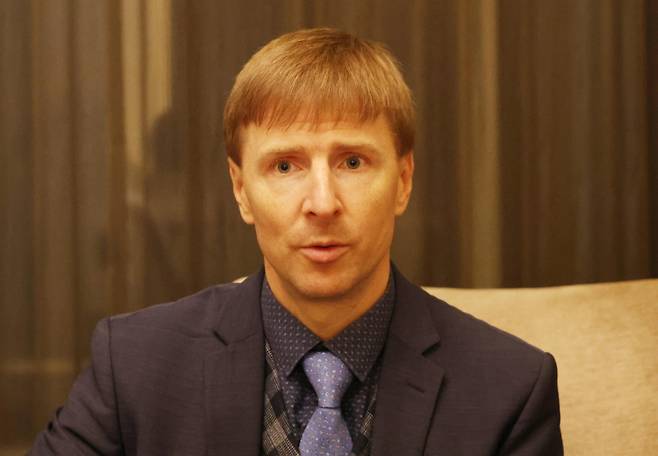 엘러 체코 산업부 원자력신기술 담당 국장 대행 (서울=연합뉴스) 이진욱 기자 = 엘러 체코 산업부 원자력신기술 담당 국장 대행이 28일 서울 롯데호텔에서 연합뉴스와 인터뷰하고 있다. 2024.11.28. cityboy@yna.co.kr