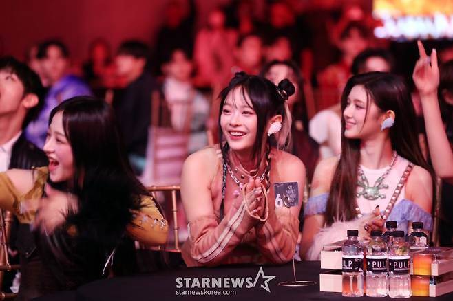 그룹 뉴진스가 '2023 아시아 아티스트 어워즈 인 필리핀'(2023 Asia Artist Awards IN THE PHILIPPINES, 이하 '2023 AAA')에서 멋진 공연을 즐기고 있다.   2023.12.14 /사진=임성균