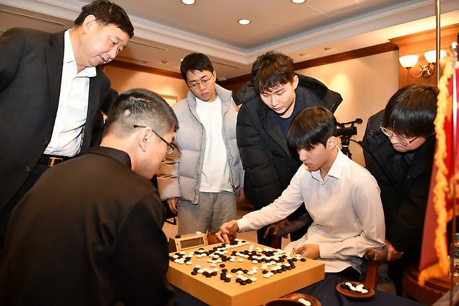 대국 후 복기 장면 [한국기원 제공. 재판매 및 DB 금지]