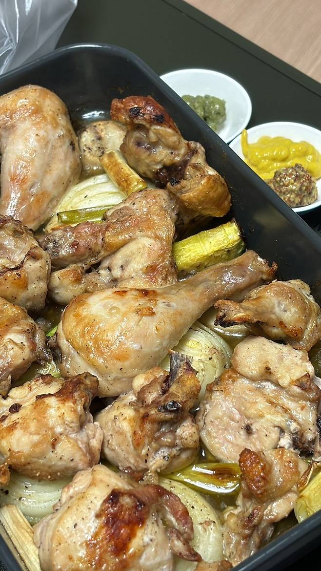 집에서 만든 닭 오븐 구이