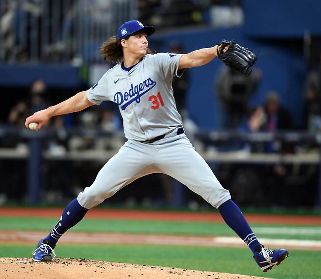 타일러 글래스노우. IS 포토