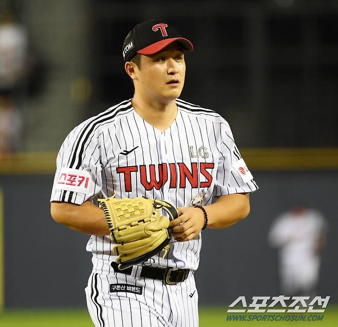 25일 잠실구장에서 열린 LG 트윈스와 한화 이글스의 경기. LG 최원태가 숨을 고르고 있다. 잠실=박재만 기자 pjm@sportschosun.com/2024.09.25/