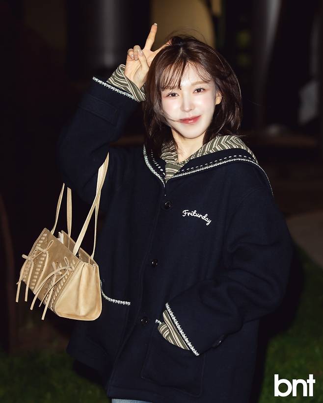 브이에 이어