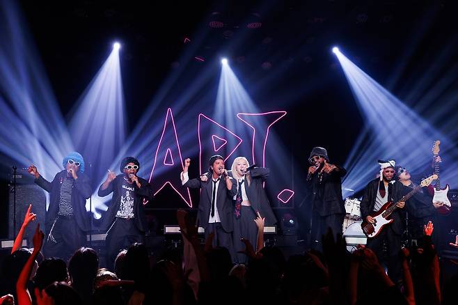 왼쪽부터 브루노 마스·블랙핑크 로제 [CJ ENM 제공. 재판매 및 DB 금지]