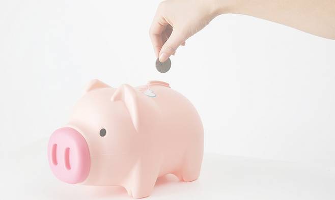 만약의 경우를 대비해 언제든 인출 가능한 비상금을 확보하고 있어야 한다.[사진 | 게티이미지뱅크]