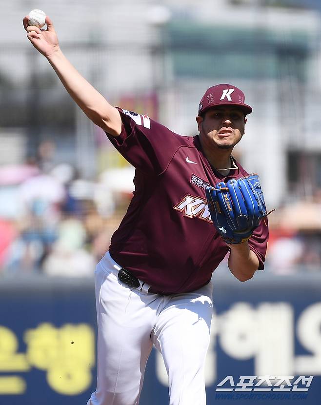 8일 광주 기아 챔피언스필드에서 열린 키움-KIA전. 키움 선발투수 후라도가 투구하고 있다. 광주=정재근 기자 cjg@sportschosun.com/2024.9.8/