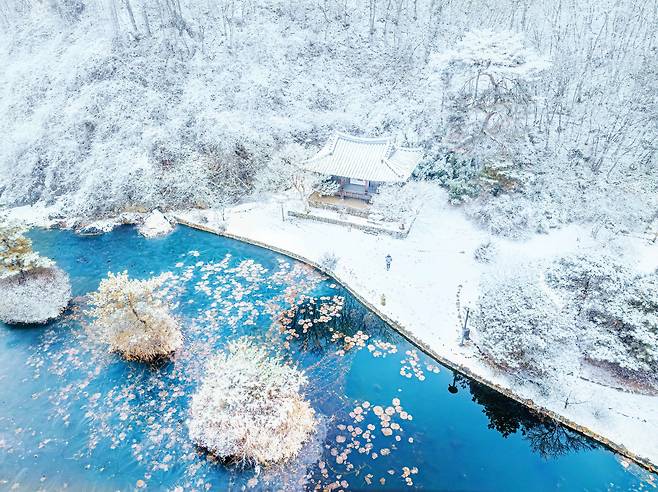 대한민국 관광공모전(사진부문) 드론 부문 '입선' 수상작 심수연 작가의 '체화정의 겨울' ./한국관광공사