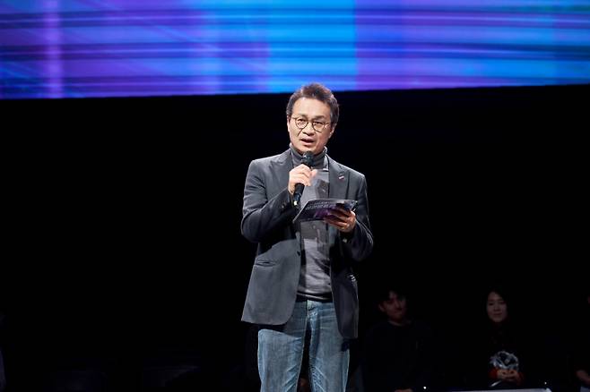 유현석 콘진원 원장직무대행이 지난 5일 서울 홍릉 콘텐츠문화광장에서 개최한 ‘OTT 콘텐츠 특성화 대학원 지원사업 성과발표회’에서 개회사를 하고 있다. 한국콘텐츠진흥원